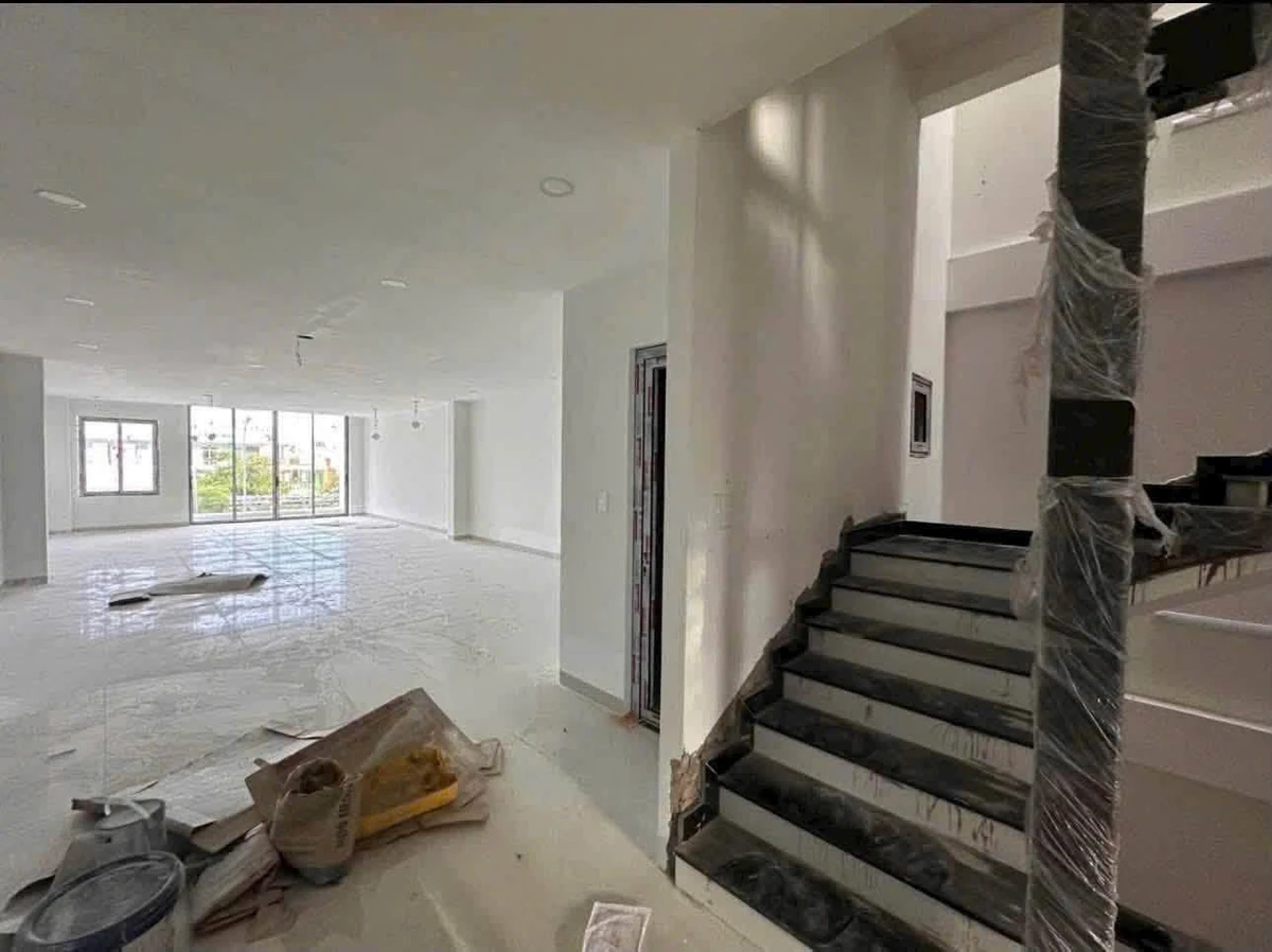 Cho thuê nhà 5 tầng mặt tiền đường Thích Quảng Đức, VCN Phước Hải, 150m2, 70 triệu/tháng - Ảnh thu nhỏ 2