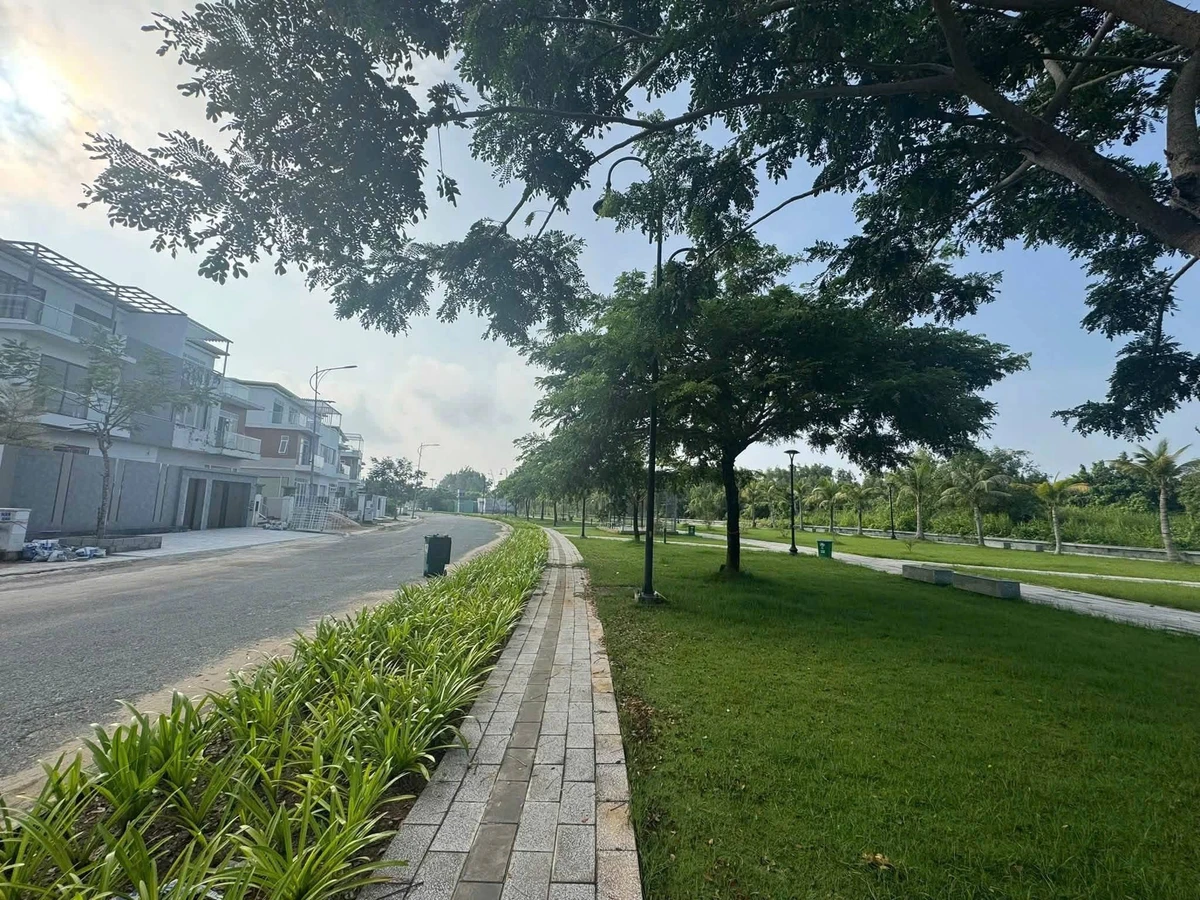 Bán biệt thự song lập view biển 233m² Rạch Giá 11 tỷ - Ảnh thu nhỏ 2