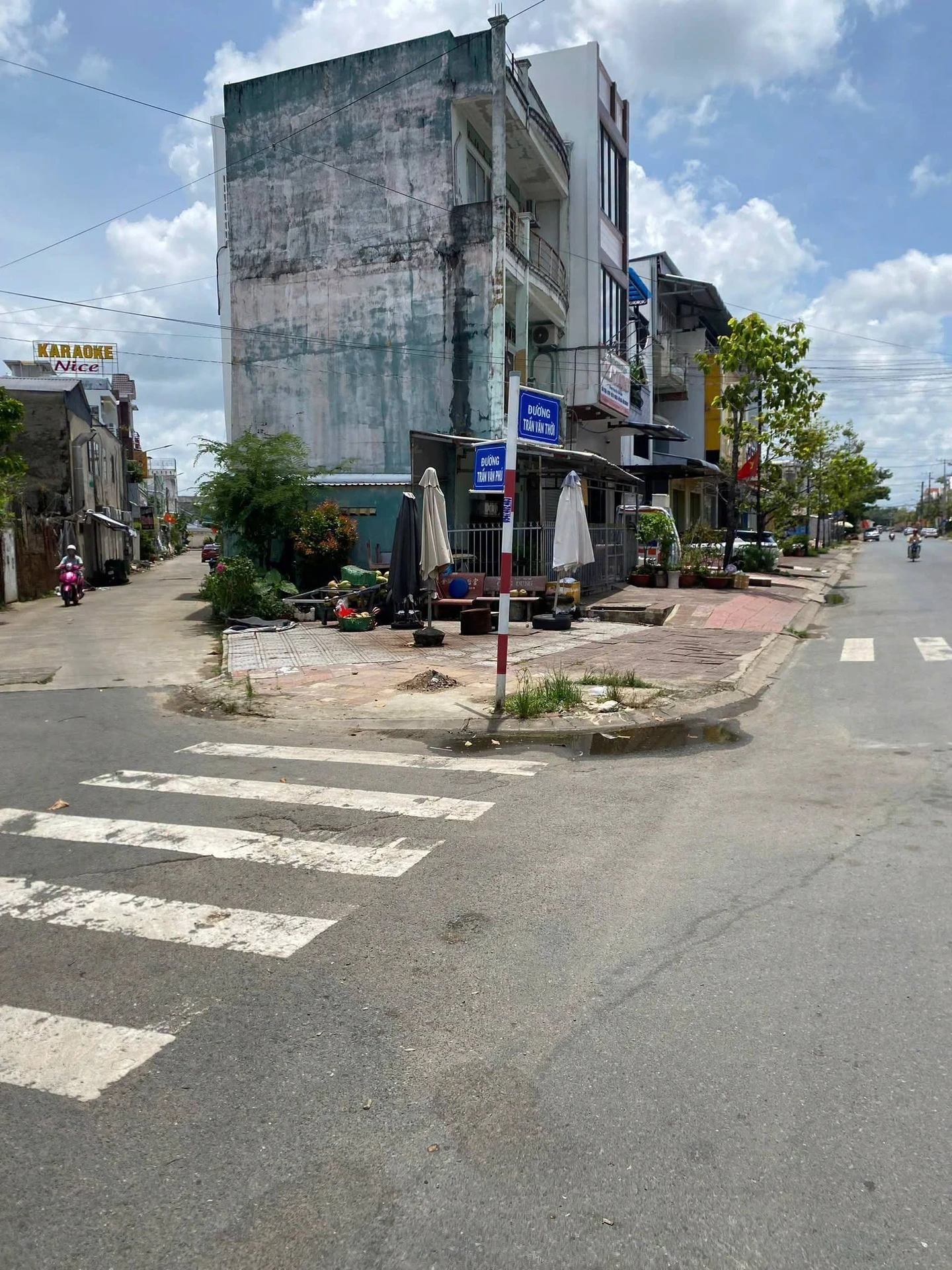 Cho thuê shophouse mặt tiền Trần Văn Thời Cà Mau 135m2 - Ảnh 1