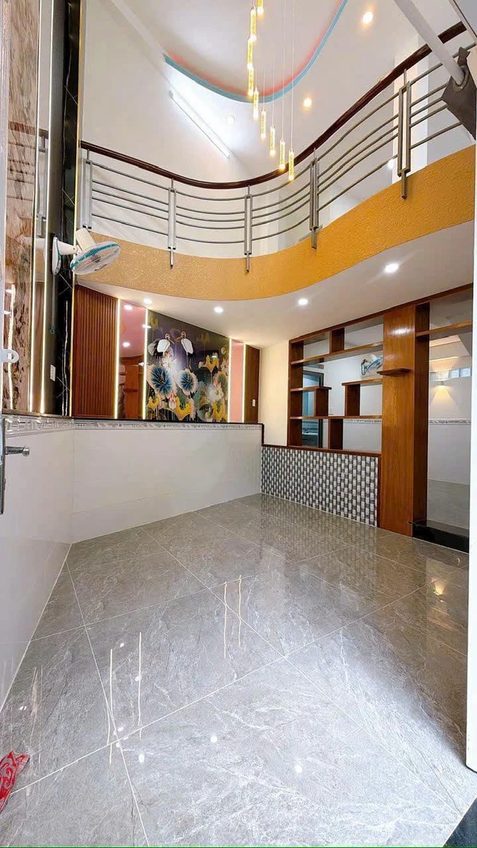 Bán nhà mới Quận 4, 116.3m², 3PN 3WC, 4.59 tỷ - Ảnh thu nhỏ 2