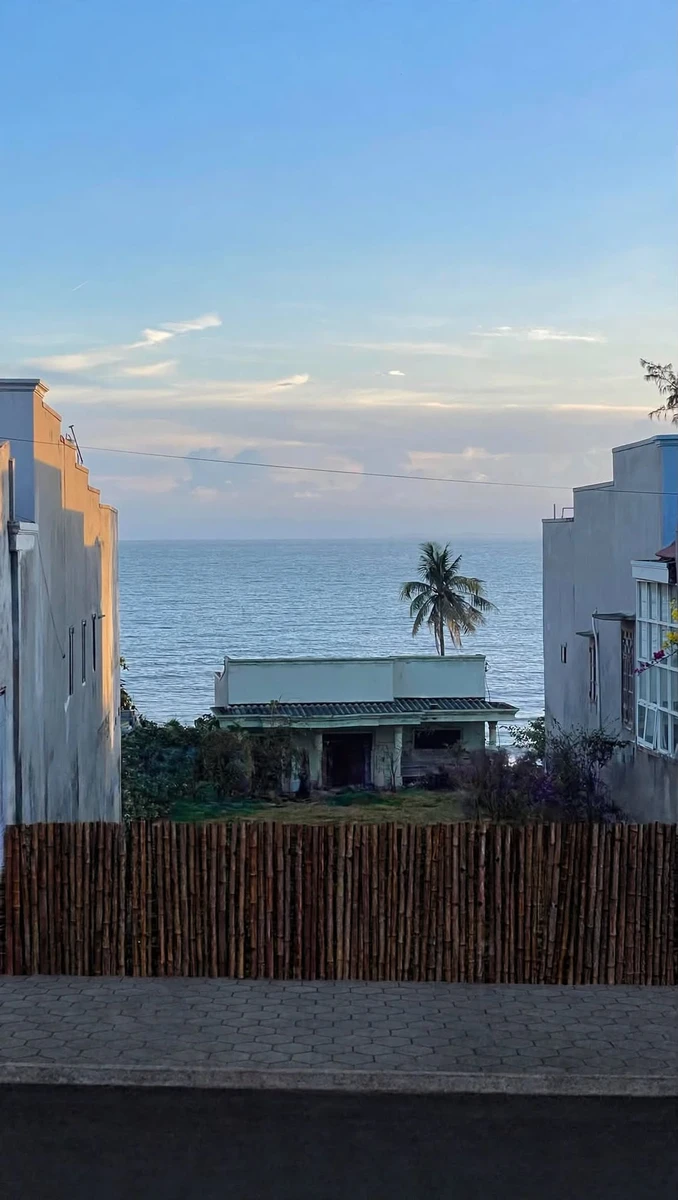 Bán đất 250m² view biển Mũi Né, mặt tiền Huỳnh Thúc Kháng 9,5 tỷ - Ảnh 1