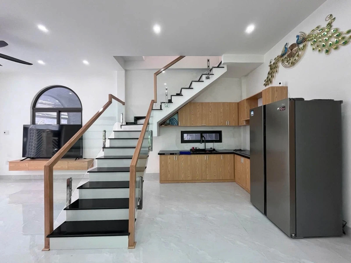 Bán nhà sân vườn sát mặt tiền Trần Cao Vân, 87m², 3PN, giá 4,5 tỷ, Thanh Khê, Đà Nẵng - Ảnh thu nhỏ 2