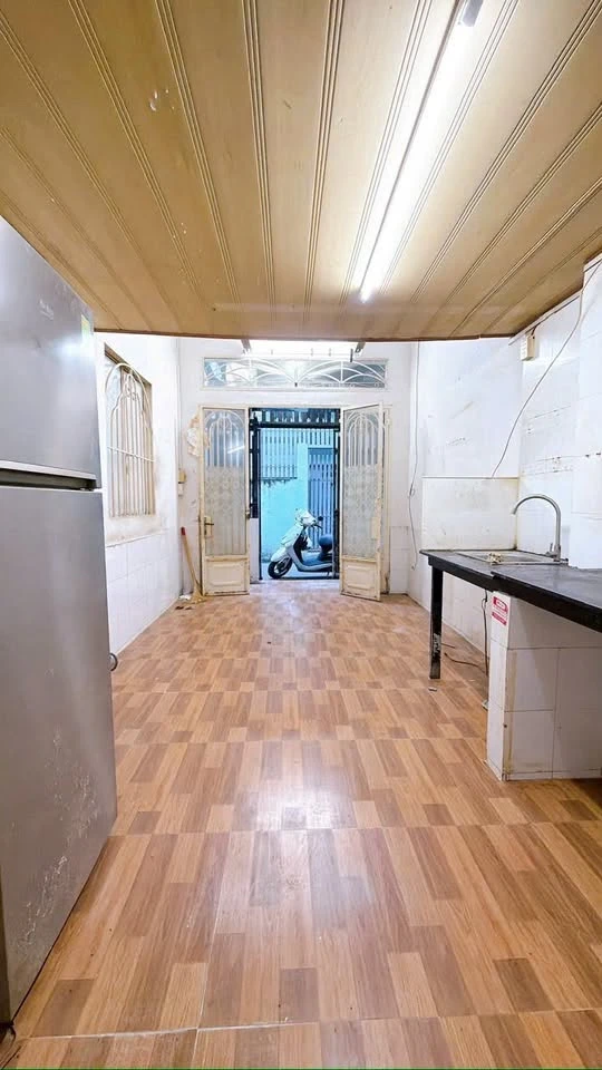 Bán nhà hẻm 3m khu Nguyễn Khoái Quận 4, 20.4m², 2PN, giá 2.89 tỷ - Ảnh thu nhỏ 5