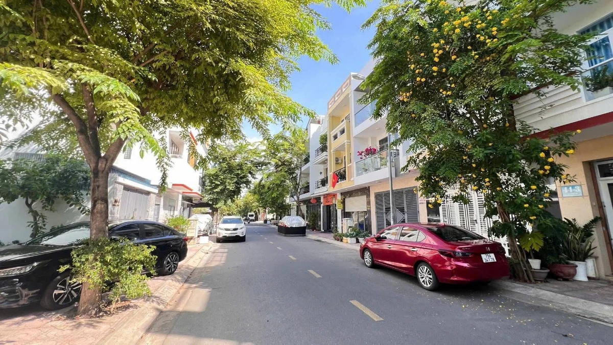 Bán nhà 3 tầng có thang máy 80m² gần biển Nha Trang 9,8 tỷ - Ảnh thu nhỏ 2