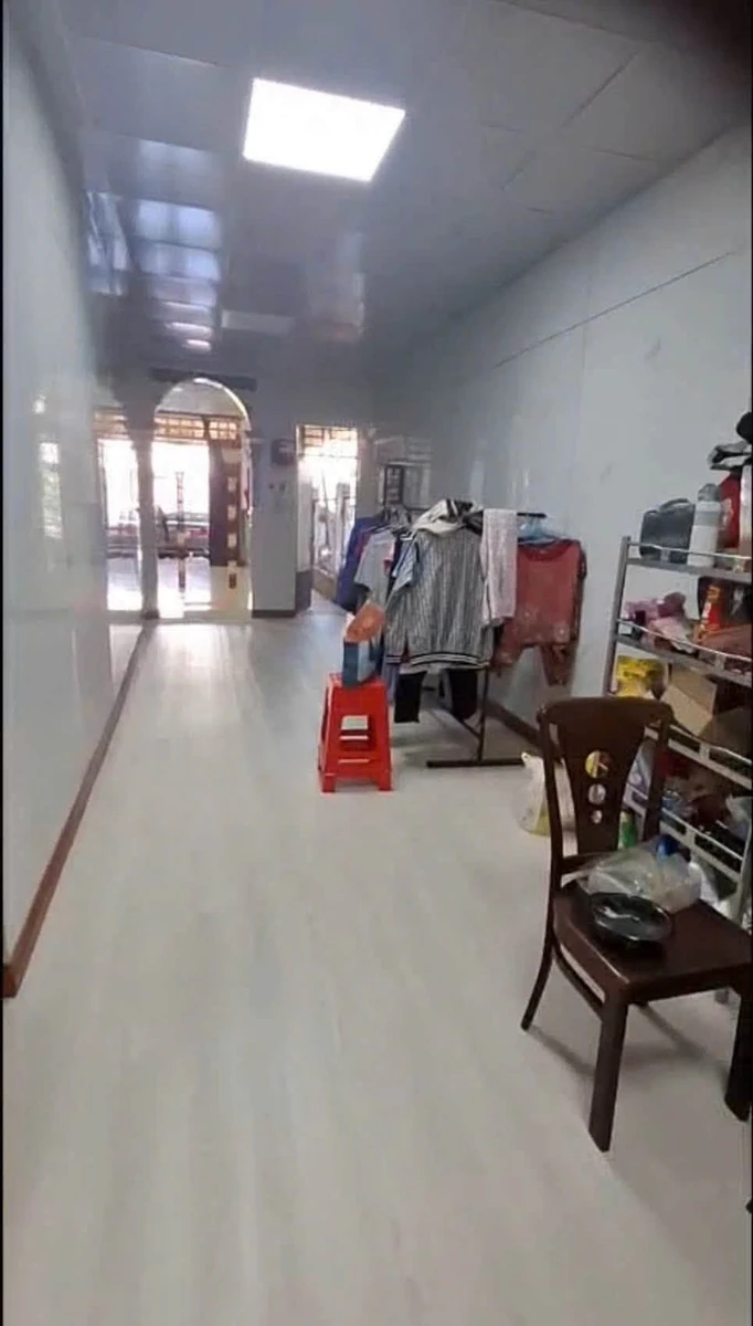 Bán nhà phố Tân Phú gần Trần Hưng Đạo 210m² 1 tỷ 7 - Ảnh thu nhỏ 2