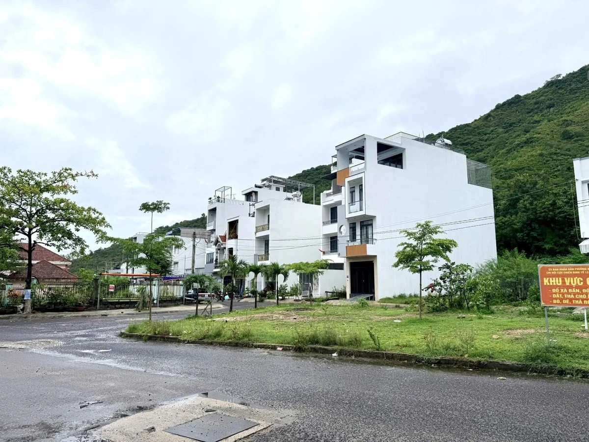 Bán đất mặt tiền 66m² ô tô quay đầu Nha Trang - Ảnh 1