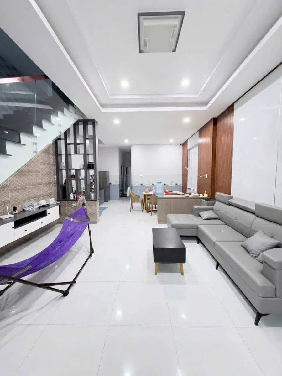 Bán nhà lầu 3 phòng ngủ 92m² Phan Thiết 2.4 tỷ - Ảnh 1