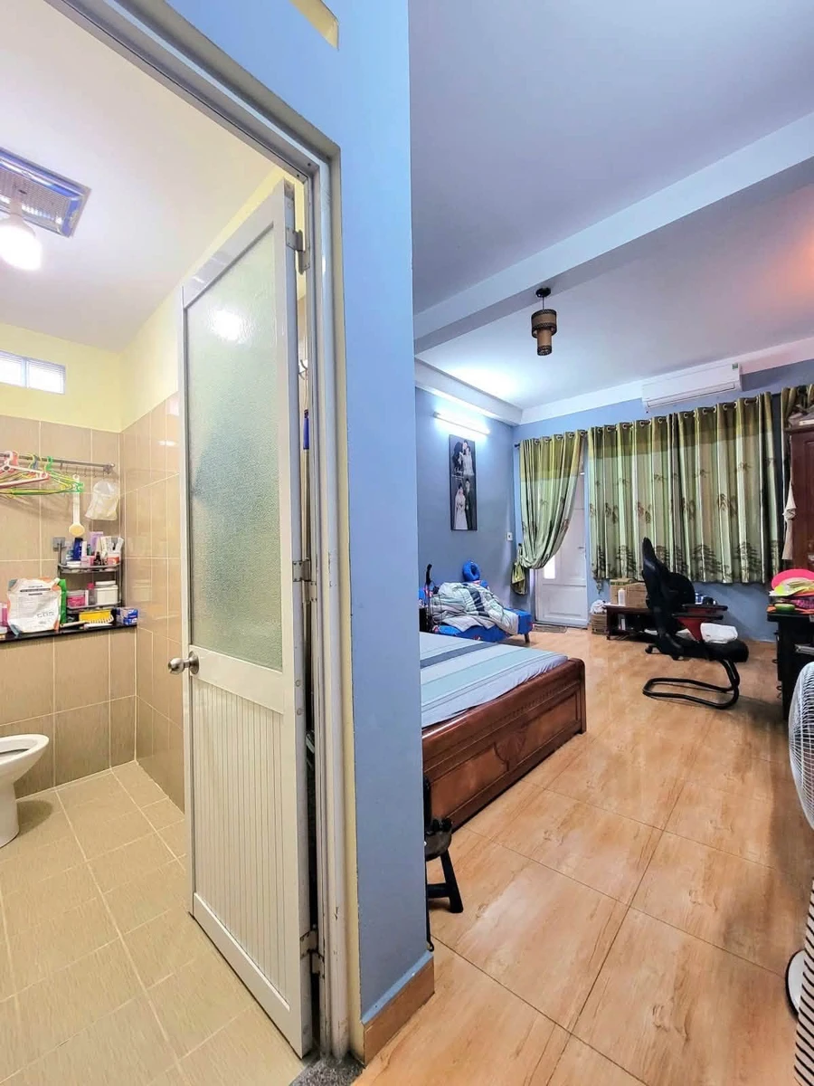Bán nhà 4 tầng 75m2 hẻm thông gần mặt tiền trung tâm Phú Nhuận giá 7,999 tỷ - Ảnh thu nhỏ 5
