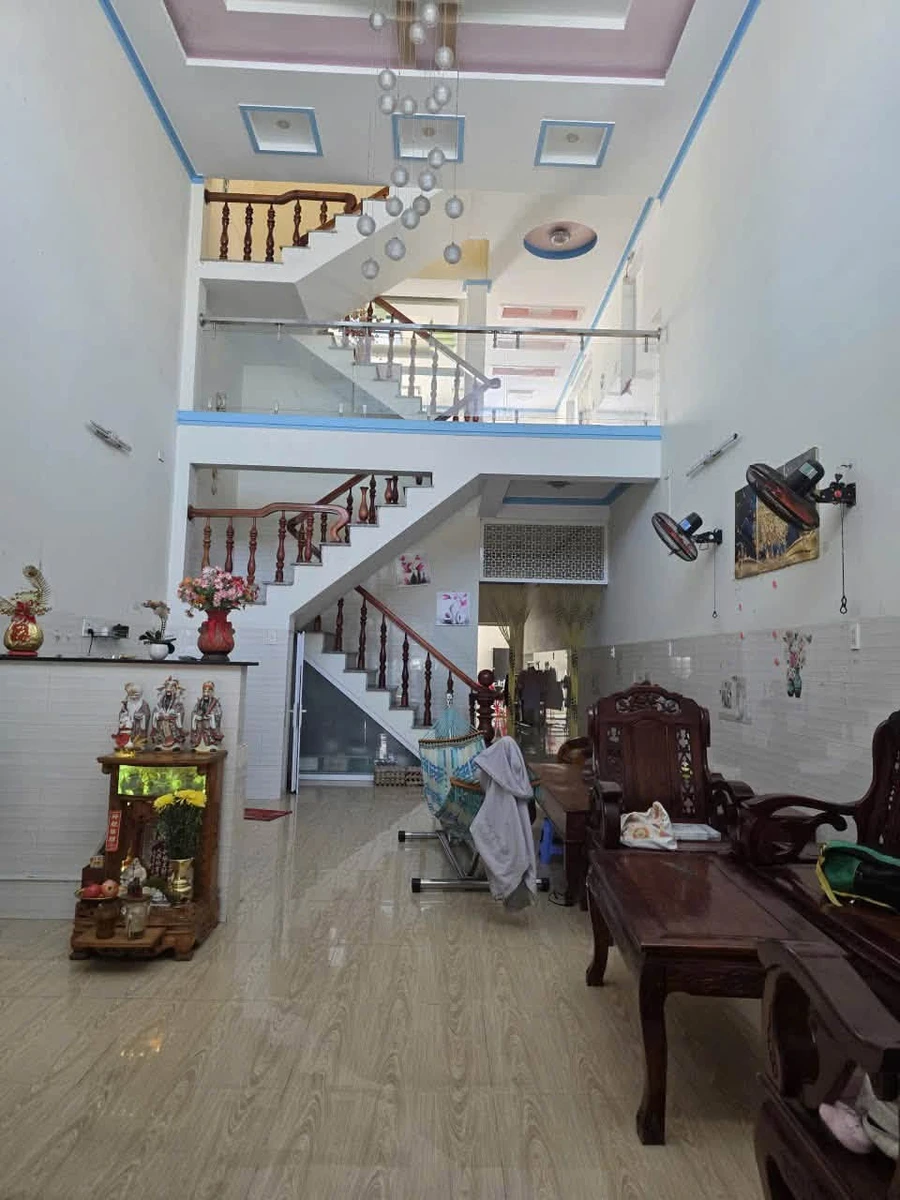 Bán nhà 1 trệt 2 lầu mặt tiền Đặng Văn Lãnh Phan Thiết 160m² - Ảnh thu nhỏ 2