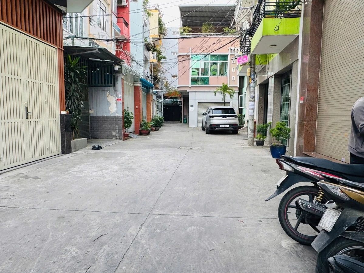 Bán nhà hẻm to gần Hoàng Văn Thụ, Phú Nhuận, 40m2, giá 6,1 tỷ - Ảnh thu nhỏ 2