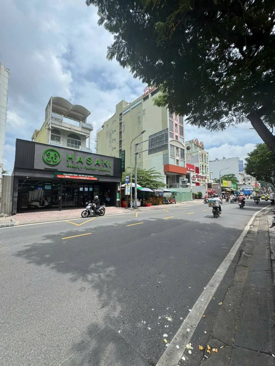 Bán nhà mặt tiền Âu Cơ, Tân Bình, 341,7m², nở hậu, giá 80 tỷ - Ảnh thu nhỏ 3