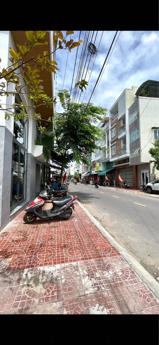 Bán nhà 3,5 tầng mặt tiền Hoàng Văn Thụ Quy Nhơn 8,2 tỷ - Ảnh thu nhỏ 4