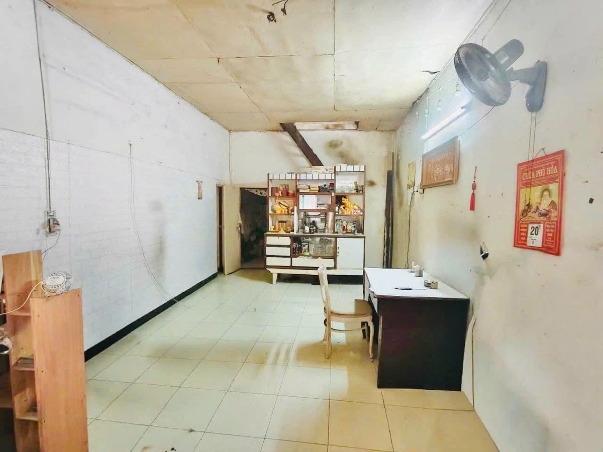 Bán nhà Lạc Long Quân Tân Bình 46m2, 6 tỷ - Ảnh thu nhỏ 3