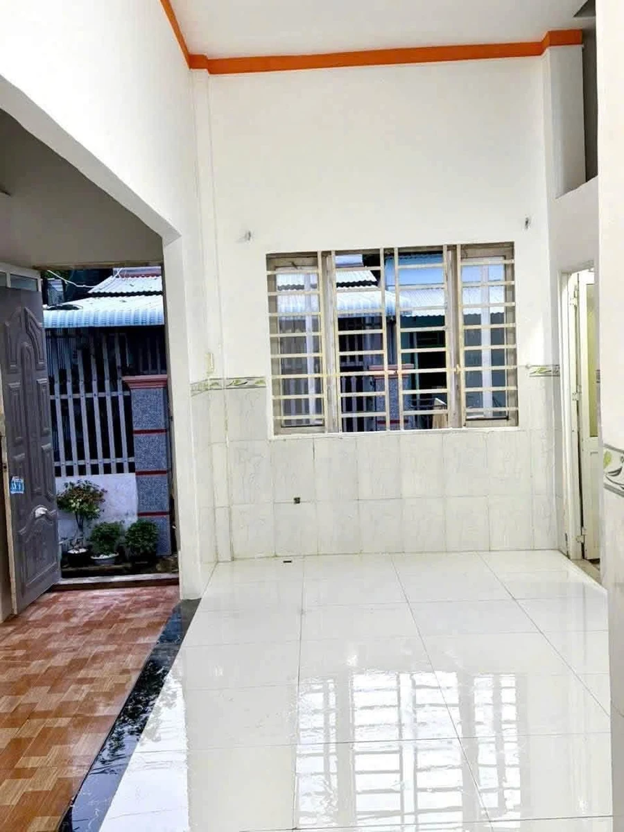 Bán nhà mới Đường Đông Á Tân Xuân 7.5x19.5m 2 tỷ - Ảnh thu nhỏ 3