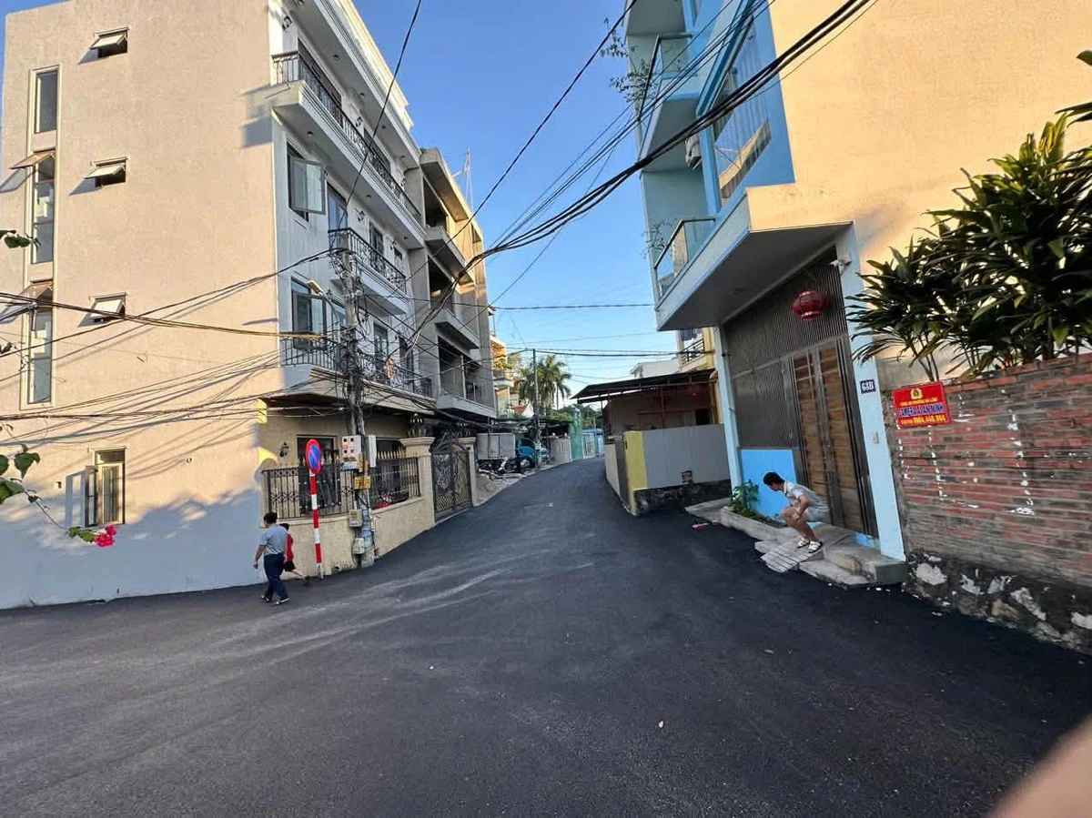 Bán nhà 4 tầng 4 PN Hạ Long 250m² - Ảnh 1