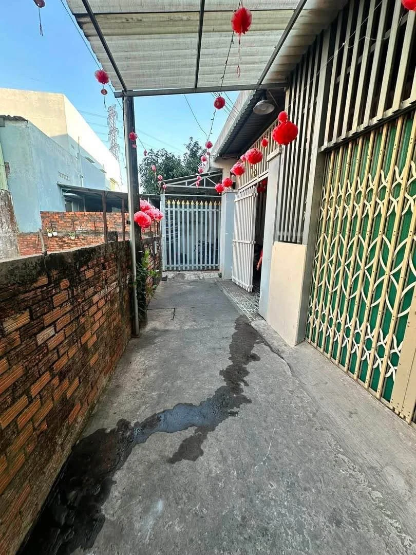 Bán nhà 1 trệt 1 lầu 3PN Tân An Long An 1,6 tỷ - Ảnh 1