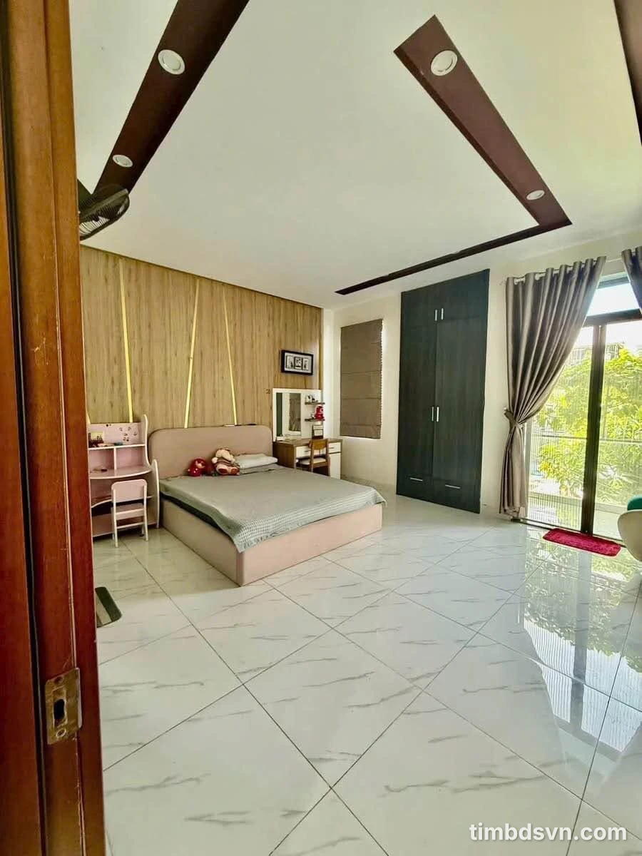 Bán nhà 2,5 tầng 100m² Hòa An, 3PN sân rộng - Ảnh thu nhỏ 3