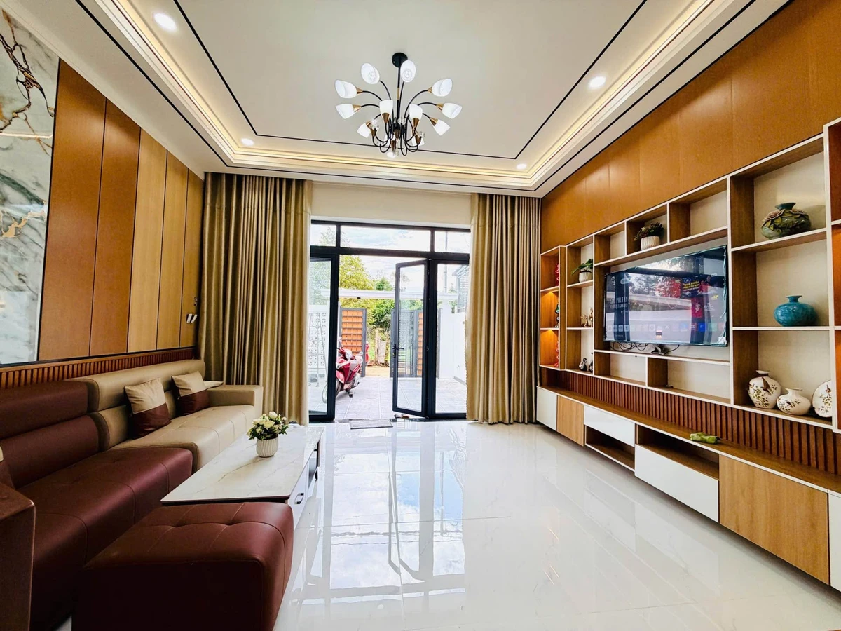 Bán nhà 3 phòng ngủ full nội thất 5x23m, giá 1 tỷ 950 triệu tại Phường Bảo Vinh - Ảnh thu nhỏ 3