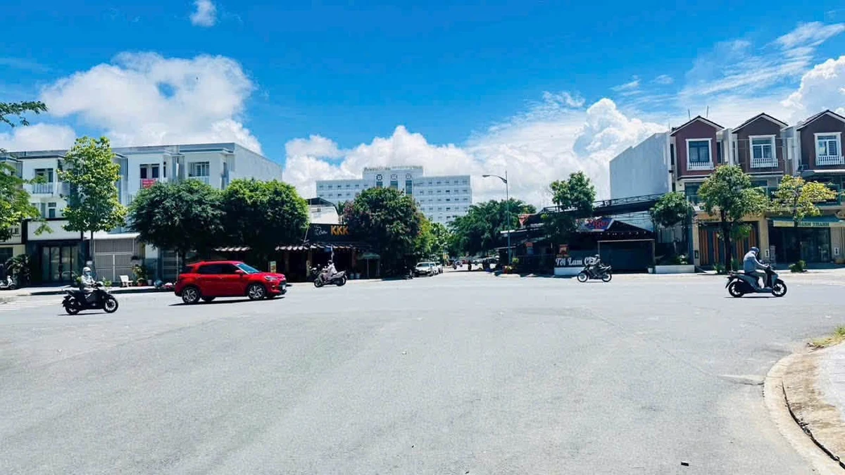 Bán lô góc 258.75m² đường 3 tháng 2 - Nguyễn Đức Cảnh, Quận 1 - Ảnh thu nhỏ 3