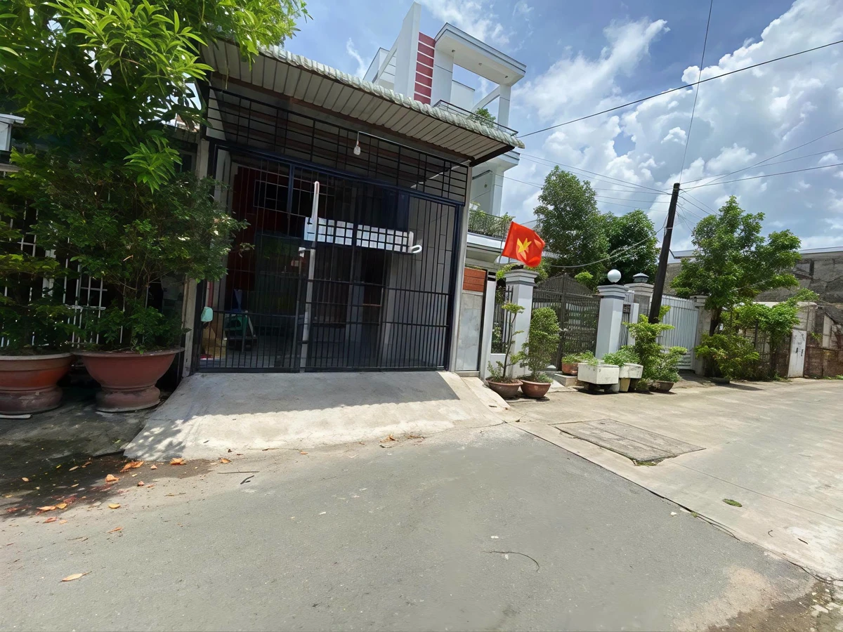 Cho thuê shophouse mặt tiền Trần Văn Thời Cà Mau 135m2 - Ảnh thu nhỏ 3
