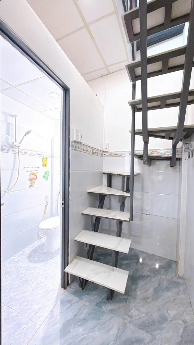 Bán nhà hẻm Quận 4, trệt lầu, 10,3m2, giá 1,73 tỷ - Ảnh thu nhỏ 4