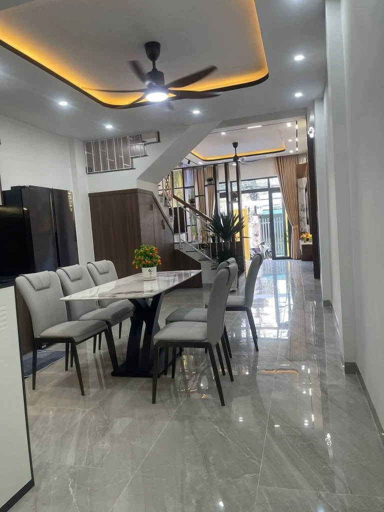 Bán nhà 3 tầng 260m2, 4PN 4WC, Quận 1 - Ảnh thu nhỏ 5