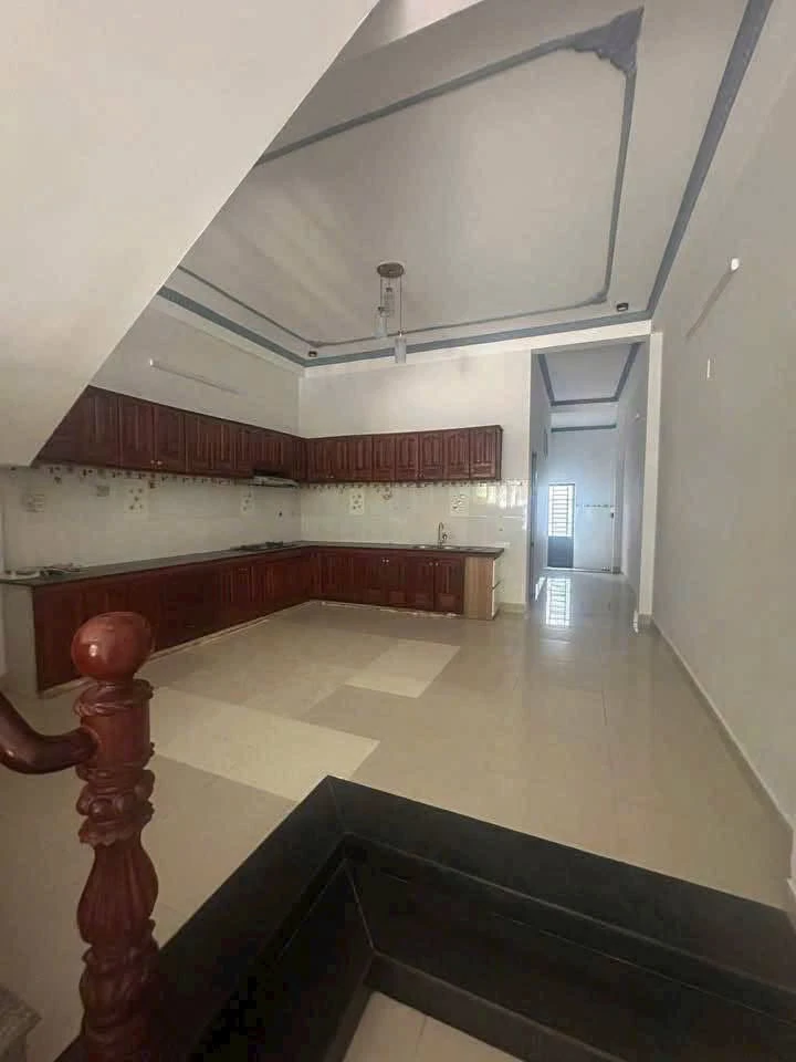 Nhà 2 tầng 3PN 184m² TĐC Hòa Sơn 6 bán - Ảnh thu nhỏ 2