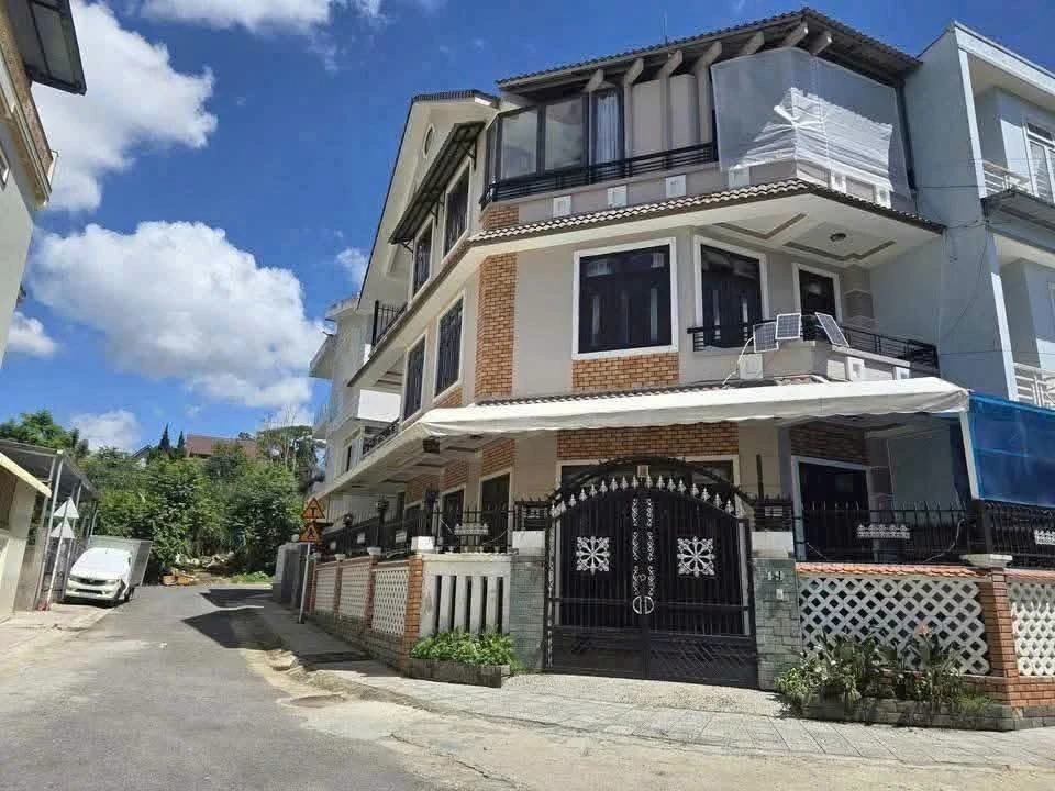 Bán nhà 2 mặt tiền 120m² Yersin Đà Lạt 11,5 tỷ - Ảnh thu nhỏ 2