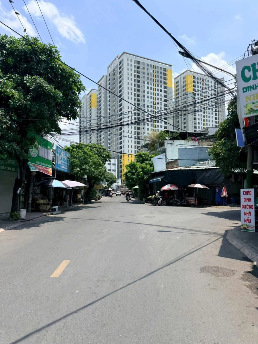 Bán nhà cấp 4 + 2 phòng trọ 100m² Dĩ An 5 tỷ 100 triệu - Ảnh thu nhỏ 3