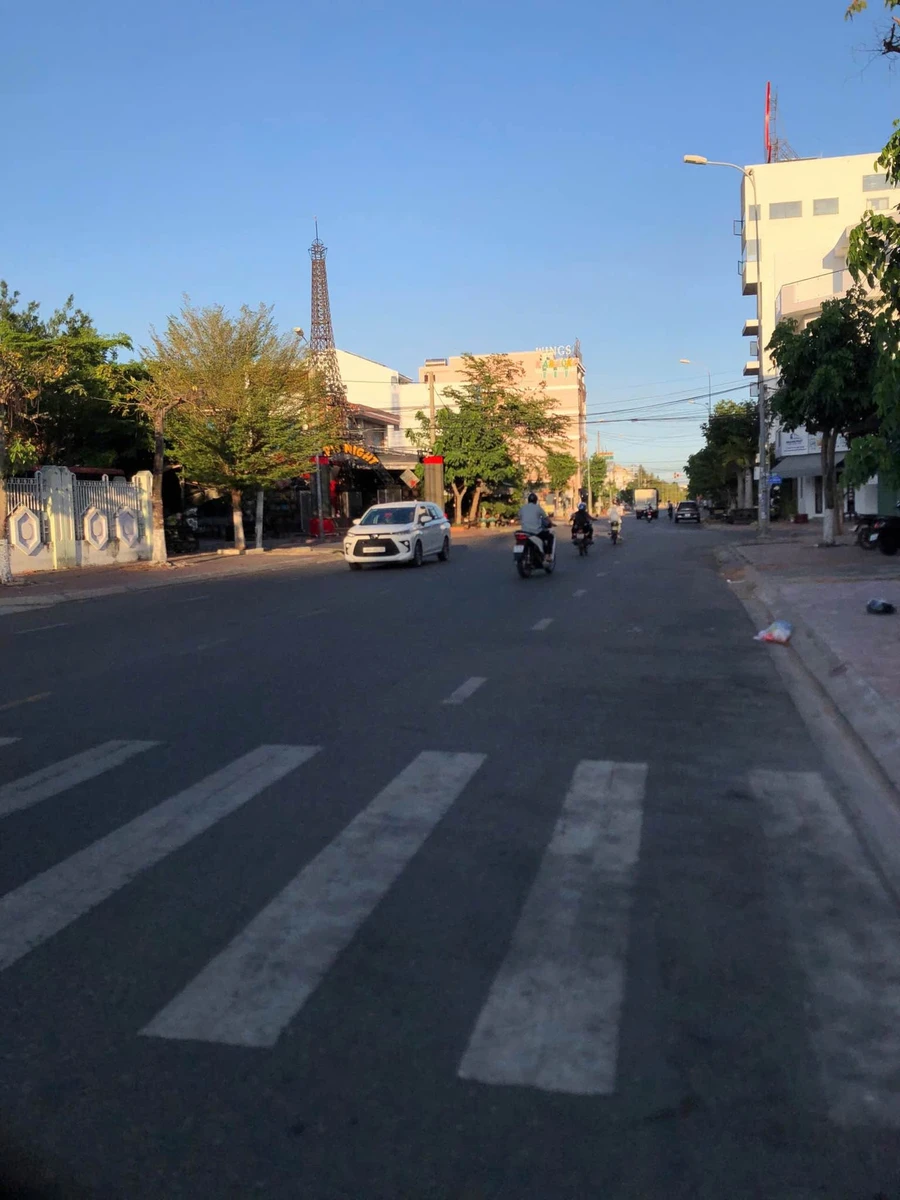 Bán đất 200m² Phạm Hùng, Phan Thiết, 9 tỷ 2 - Ảnh thu nhỏ 2