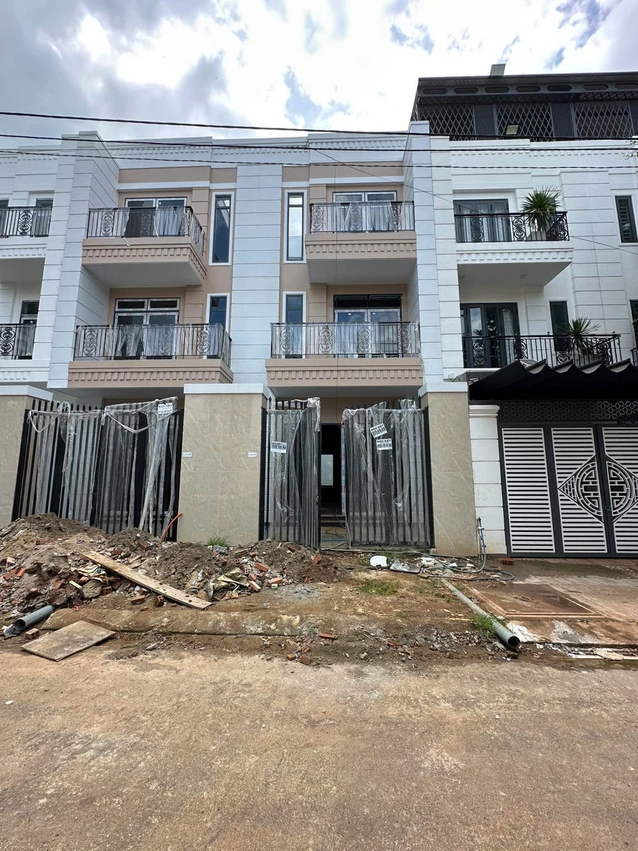Nhà mặt tiền Buôn Ma Thuột khu Hiệp Phúc 5x17,7m giá 6,6 tỷ - Ảnh thu nhỏ 4