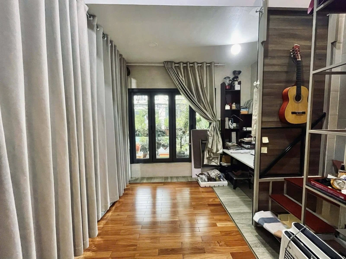 Bán nhà hẻm 3 tầng 5,7x8m Tô Hiến Thành Q10 - Ảnh thu nhỏ 4