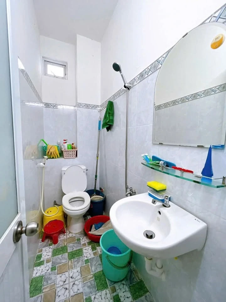 Bán nhà 112m2 4 tầng kèm dãy trọ 8 phòng gần công viên Khánh Hội, Quận 4 - Ảnh thu nhỏ 5