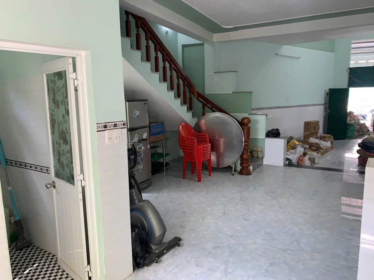 Bán nhà hẻm 110m2 Quang Trung Quận 10, giá 2,2 tỷ - Ảnh thu nhỏ 4
