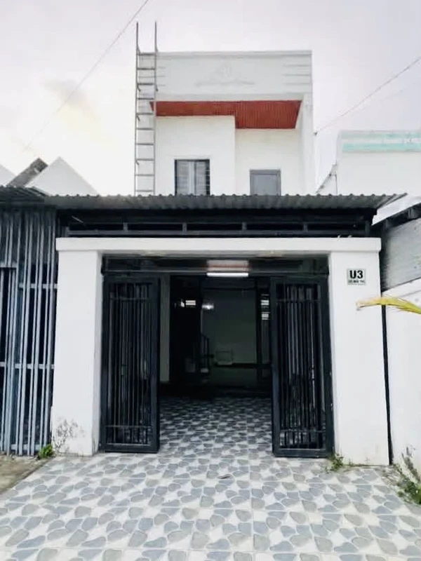 Cho thuê nhà 1 trệt 1 lầu 2PN đường Chu Mạnh Trinh, Vĩnh Quang, An Giang giá 5,5 triệu/tháng