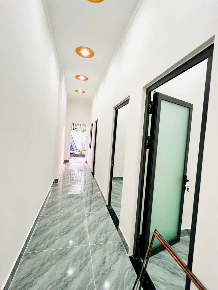 Bán nhà sổ riêng 3 PN, 150m2, giá 2 tỷ 450 triệu, Bình Tân - Ảnh thu nhỏ 3