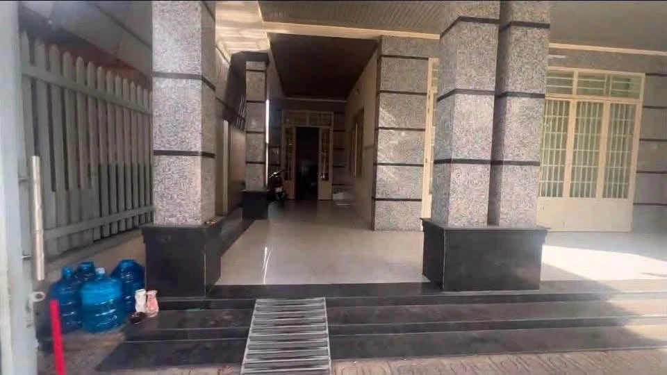 Bán nhà hẻm 99 Cách Mạng Tháng 8, 4PN, 262.5m², Quận 7 - Ảnh thu nhỏ 2