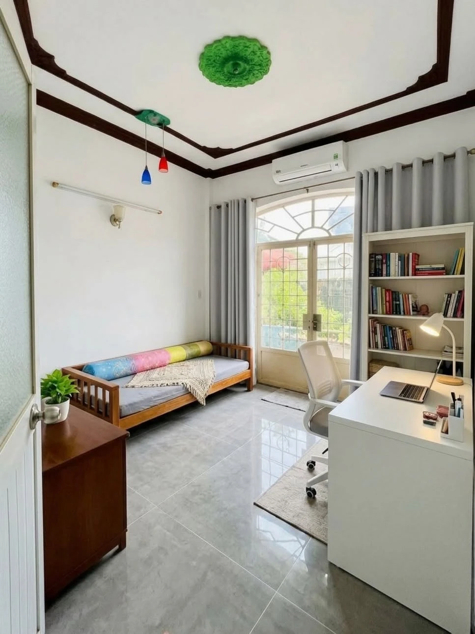 Bán nhà mới 3 tầng BTCT gần 40m2 ngay Cư Xá Bình Thới, Quận 11 - Ảnh 1