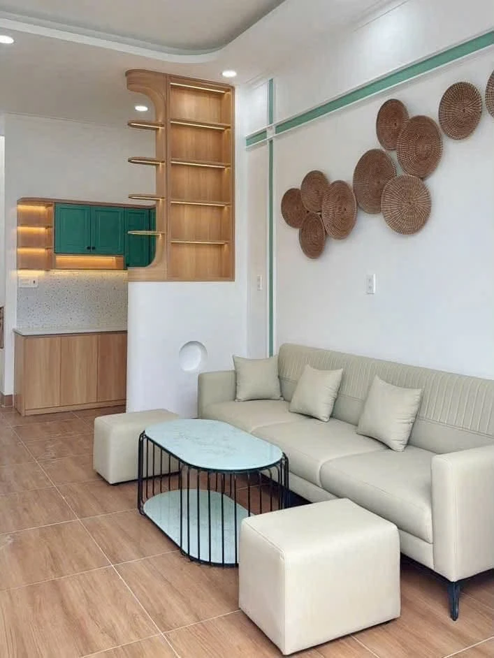 Bán nhà lầu 2 phòng ngủ 48 m² đường Oto, Bình Thuận - Ảnh 1