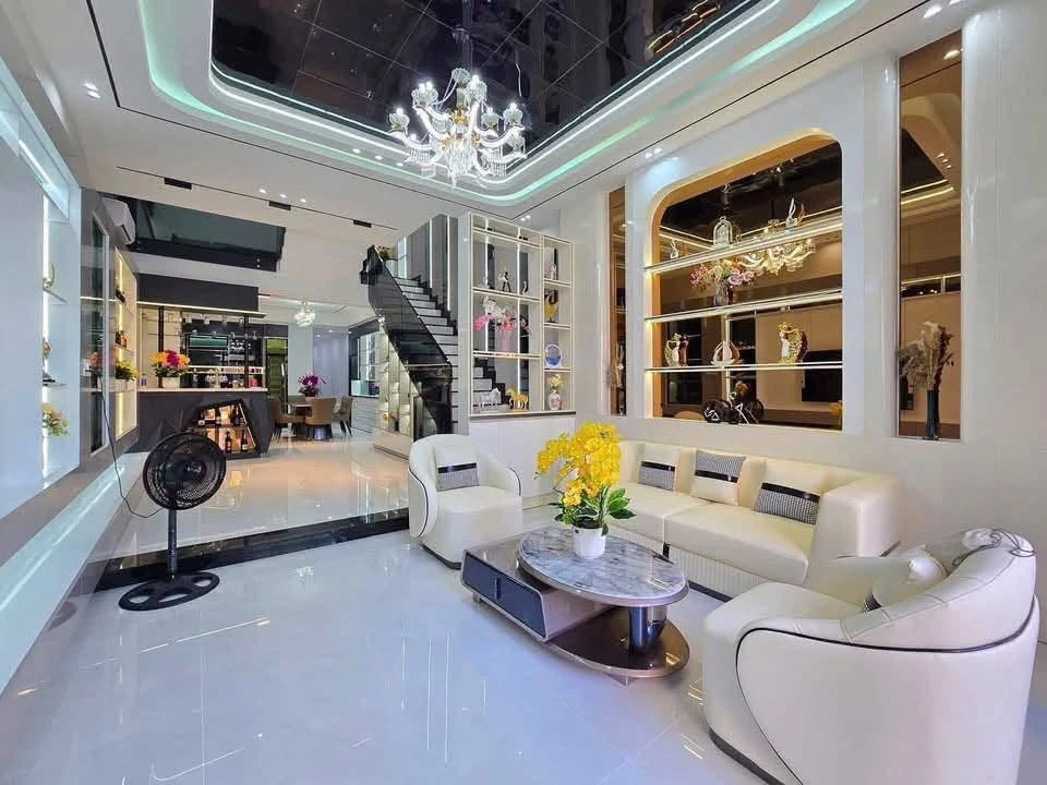Bán nhà 3 tầng 125m2 đường 10.5m gần bến xe trung tâm, phường Hòa Khánh, Đà Nẵng - Ảnh thu nhỏ 5