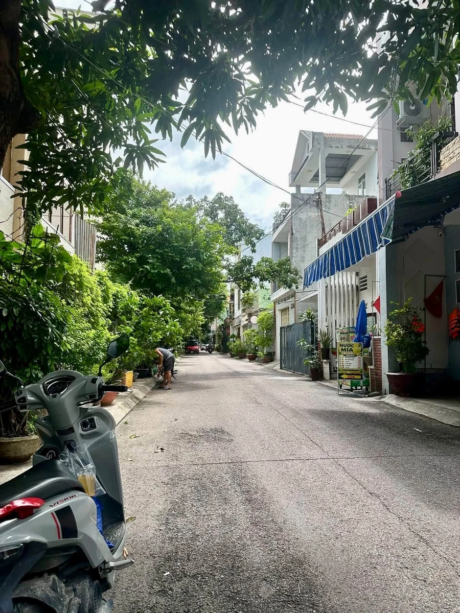 Bán nhà mặt tiền Nguyễn Thái Học, Quy Nhơn, 100m² - Ảnh 1