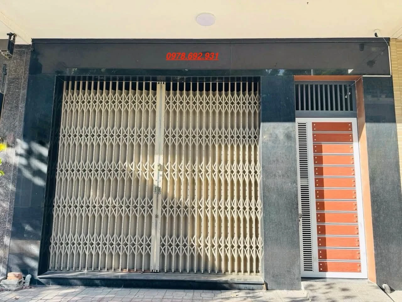 Bán nhà 4 tầng 108m2 đường B1 Vĩnh Điềm Trung, Nha Trang - Ảnh 1