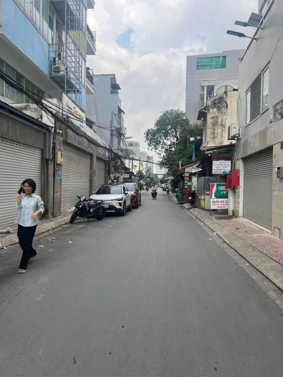 Bán nhà 3 tầng, 4PN, 79m² gần BV Gia Định, Tân Bình - Ảnh 1