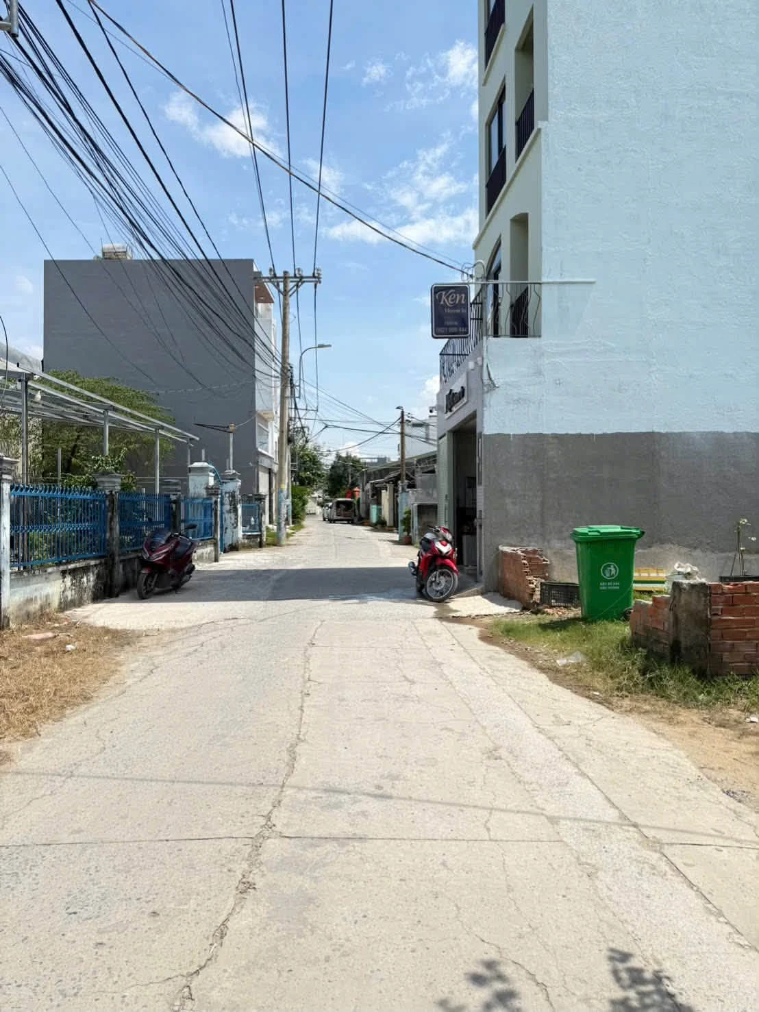Bán đất 2 mặt tiền Võ Văn Hát 84m2, Quận 9 - Ảnh 1