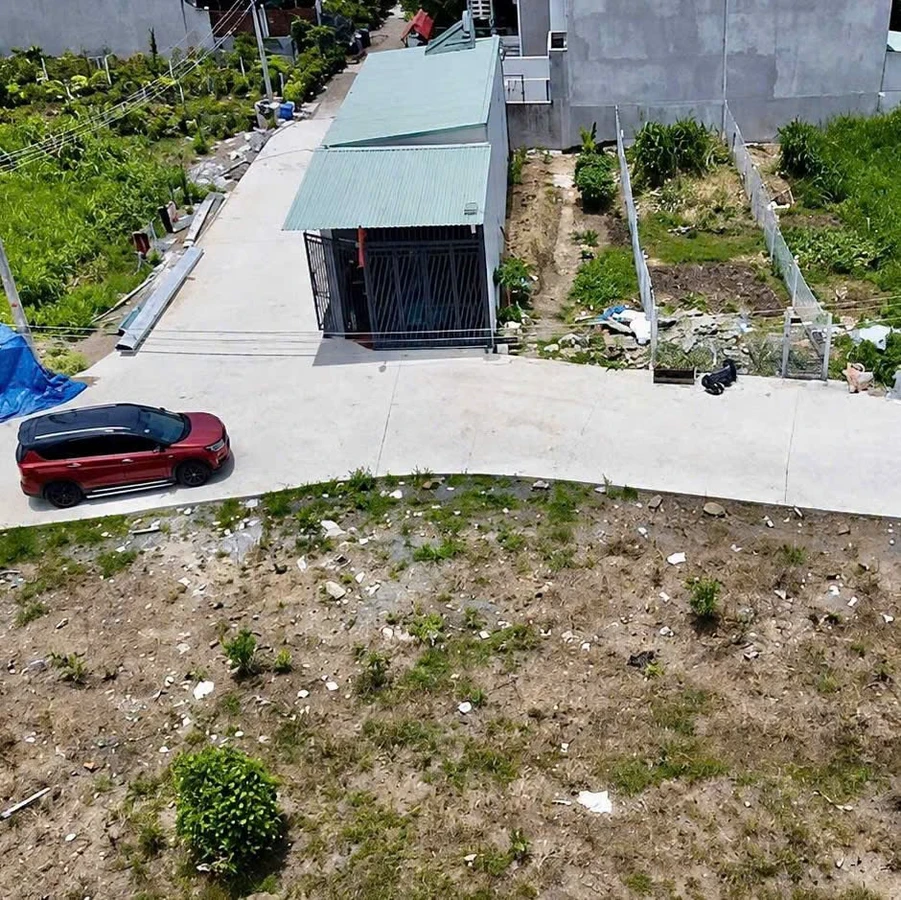 Bán nhà trệt lầu 3PN Hương Lộ 15, 99m², 300 triệu - Ảnh 1