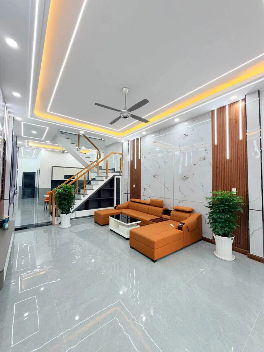 Bán nhà 2 mặt tiền 3PN 72m2 full nội thất 3,5 tỷ Tân Hiệp Tân Uyên - Ảnh thu nhỏ 2