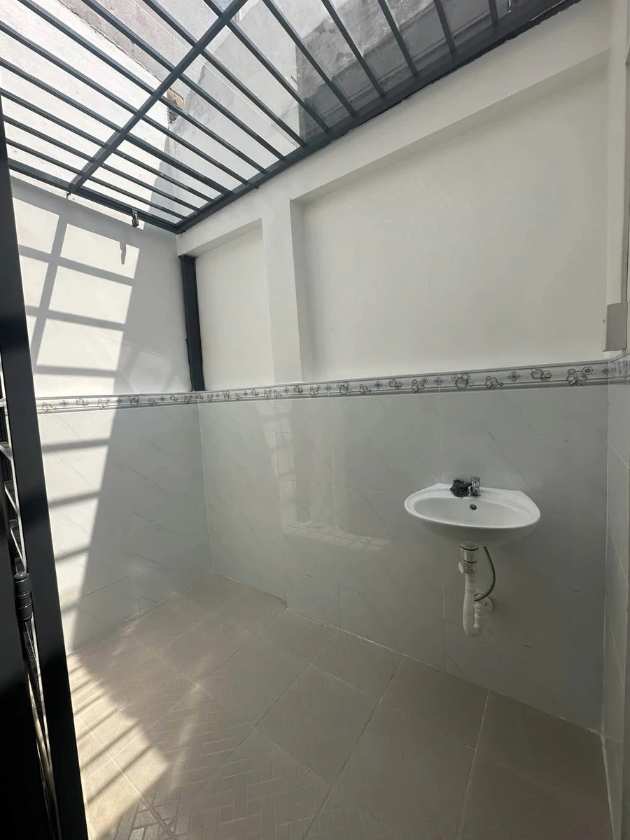 Cho thuê nhà mặt tiền Trần Mai Ninh P12 Tân Bình 114m2 - Ảnh thu nhỏ 5