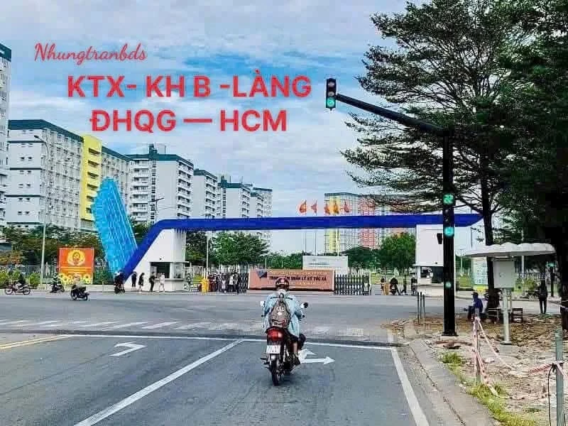 Bán đất 380m² đối diện KTX Khu B, Thủ Đức, dòng tiền 100 tr/tháng - Ảnh 1