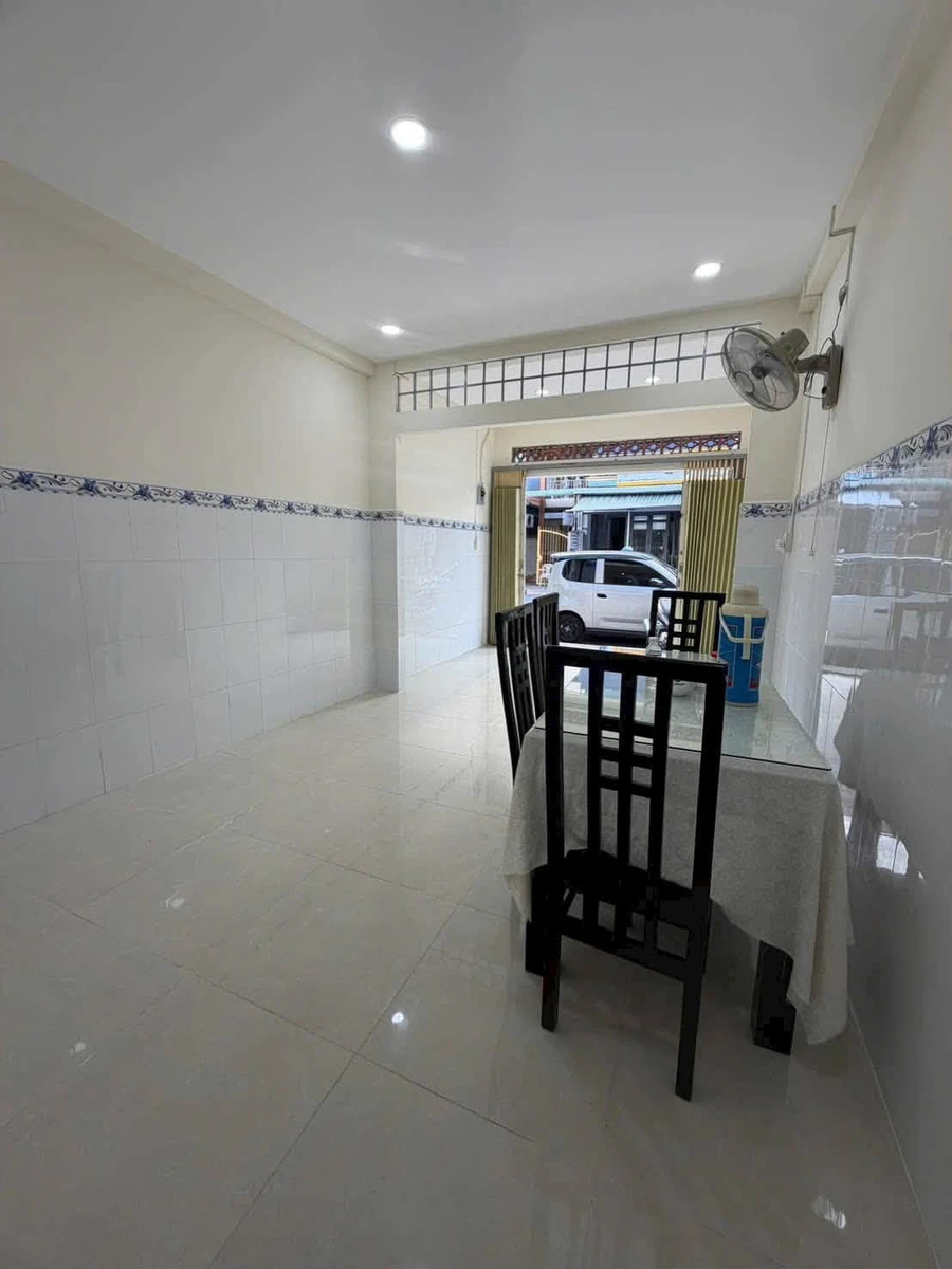 Bán nhà lầu mặt tiền Hoàng Lam 60m² 2,15 tỷ Bến Tre - Ảnh thu nhỏ 4