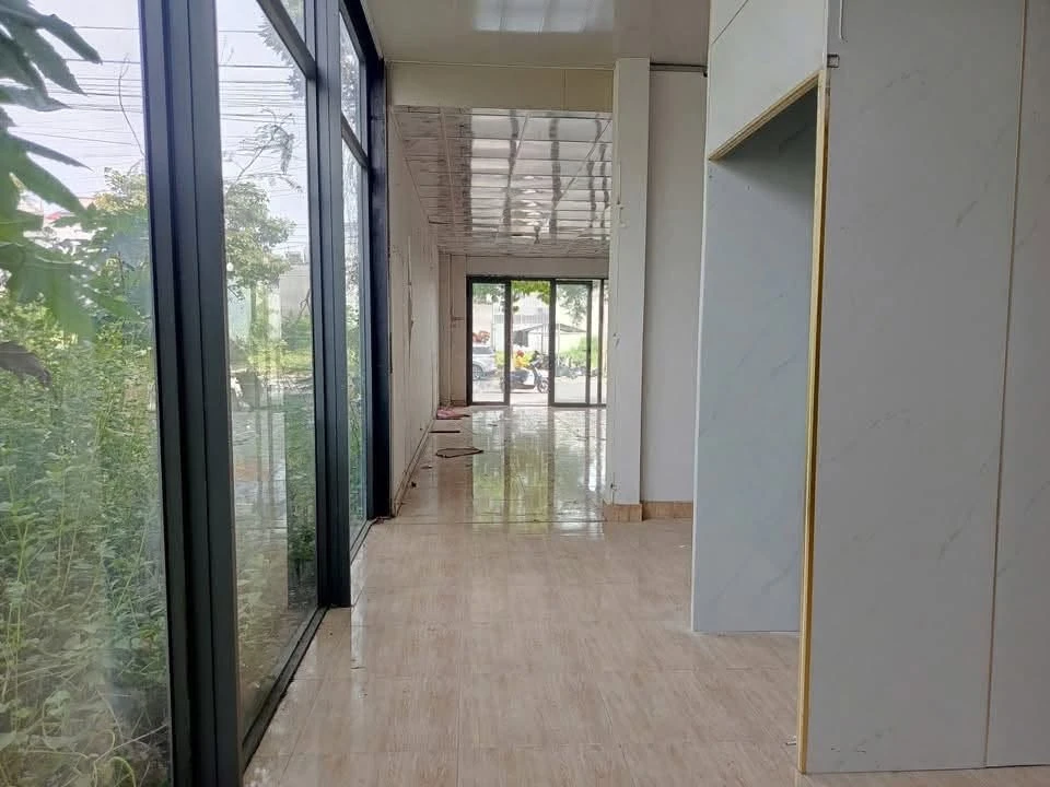 Bán lô đất mặt tiền Võ Văn Kiệt Phan Thiết 100m2, 5 tỷ 800 - Ảnh thu nhỏ 3